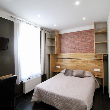 פריז Hotel Des Pyrenees מראה חיצוני תמונה
