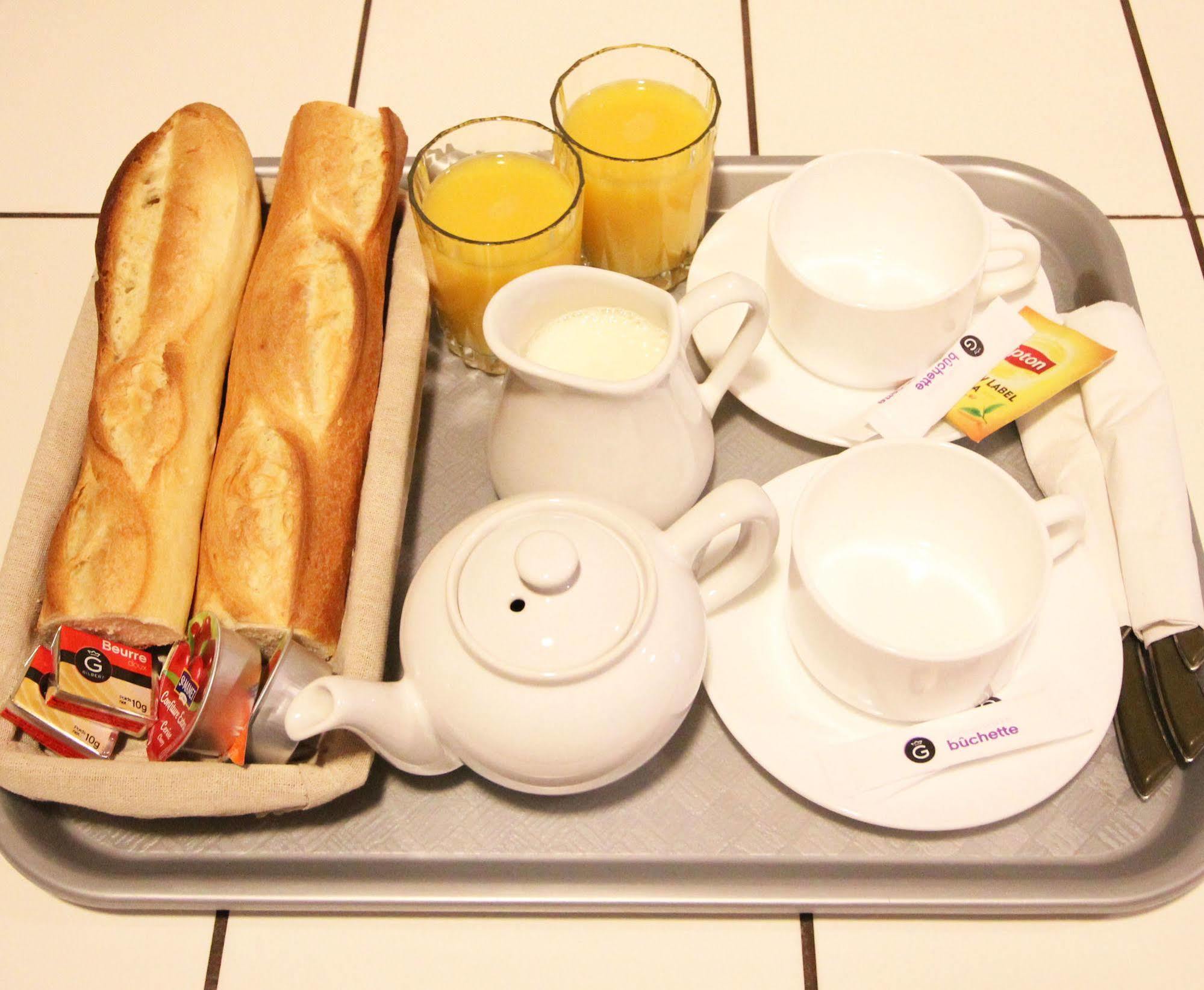 פריז Hotel Des Pyrenees מראה חיצוני תמונה
