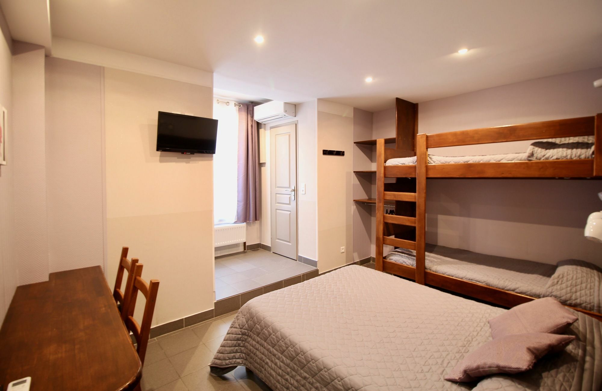פריז Hotel Des Pyrenees מראה חיצוני תמונה