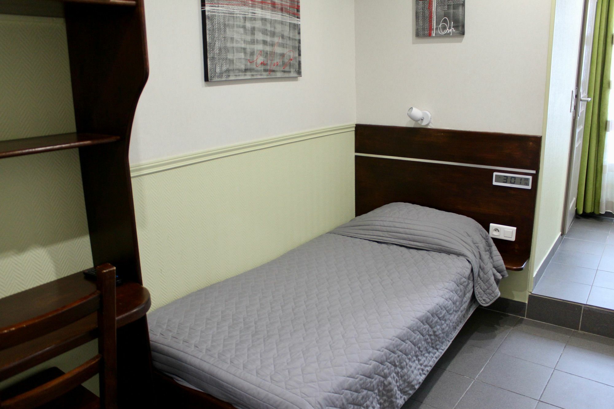 פריז Hotel Des Pyrenees מראה חיצוני תמונה