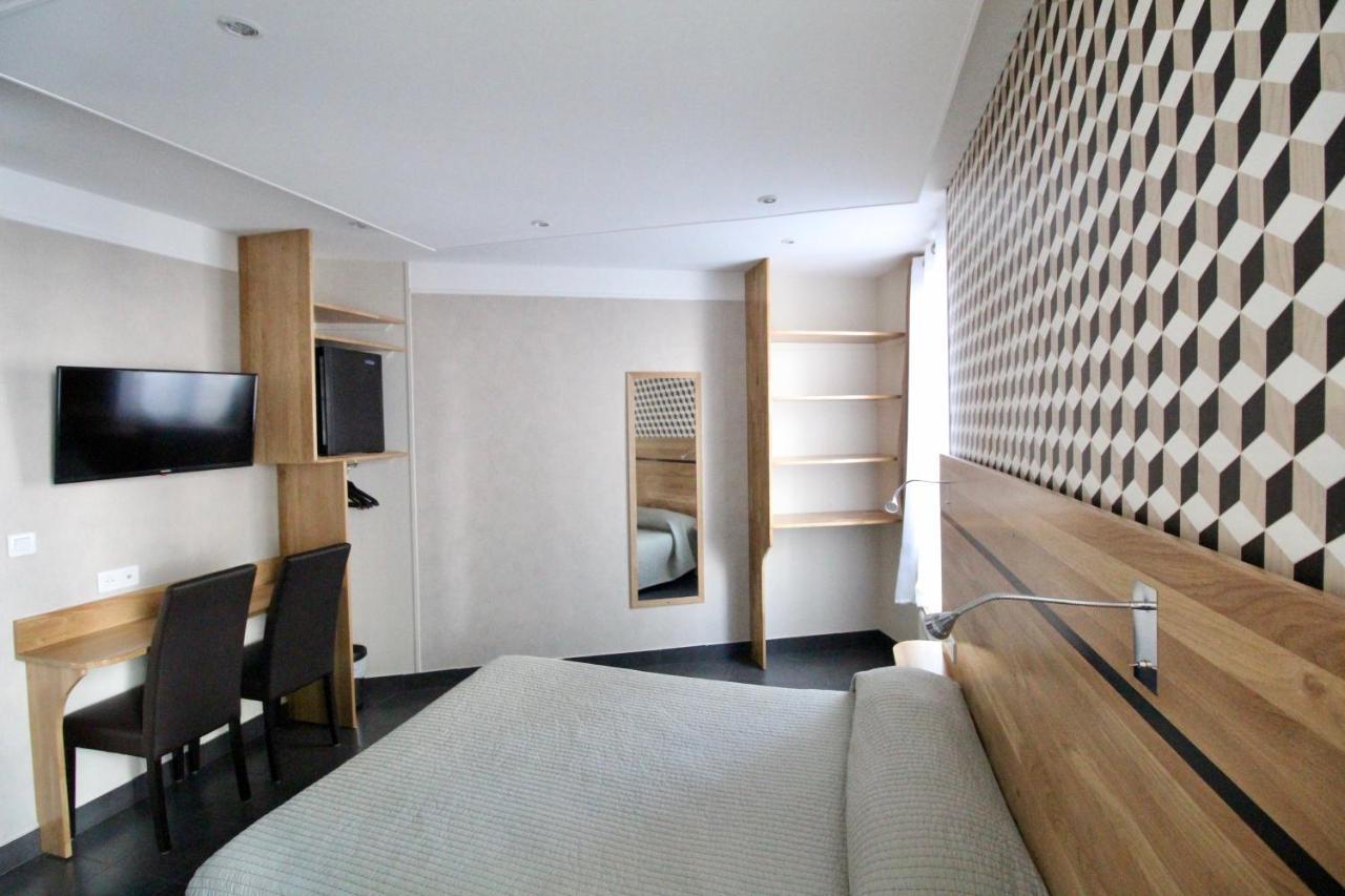 פריז Hotel Des Pyrenees מראה חיצוני תמונה
