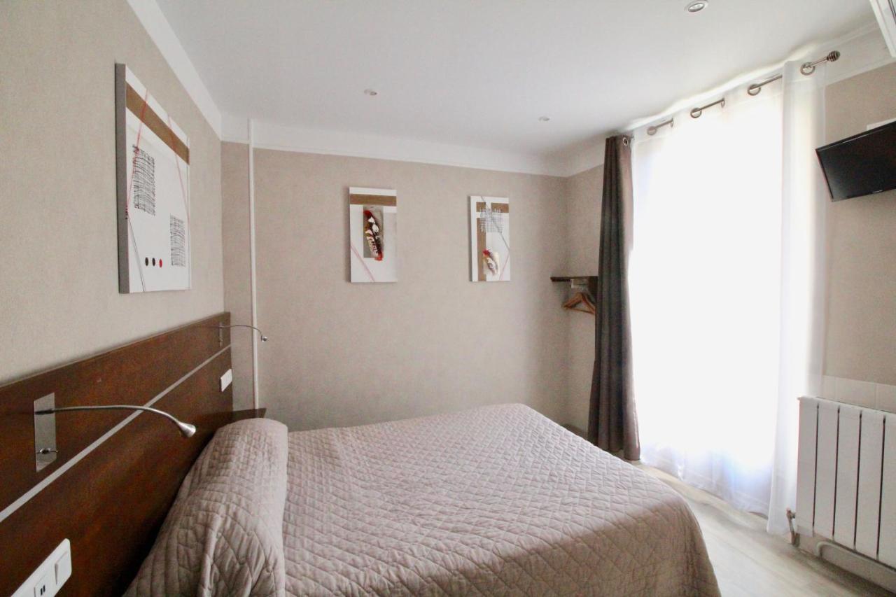 פריז Hotel Des Pyrenees מראה חיצוני תמונה