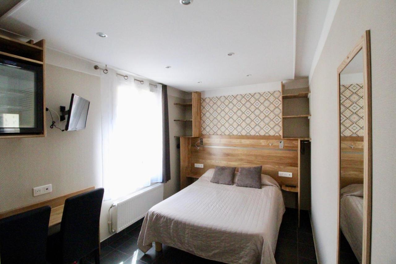 פריז Hotel Des Pyrenees מראה חיצוני תמונה